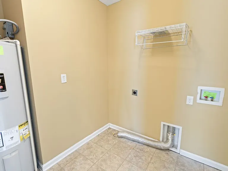 166 Boulders Ct — Photo 16