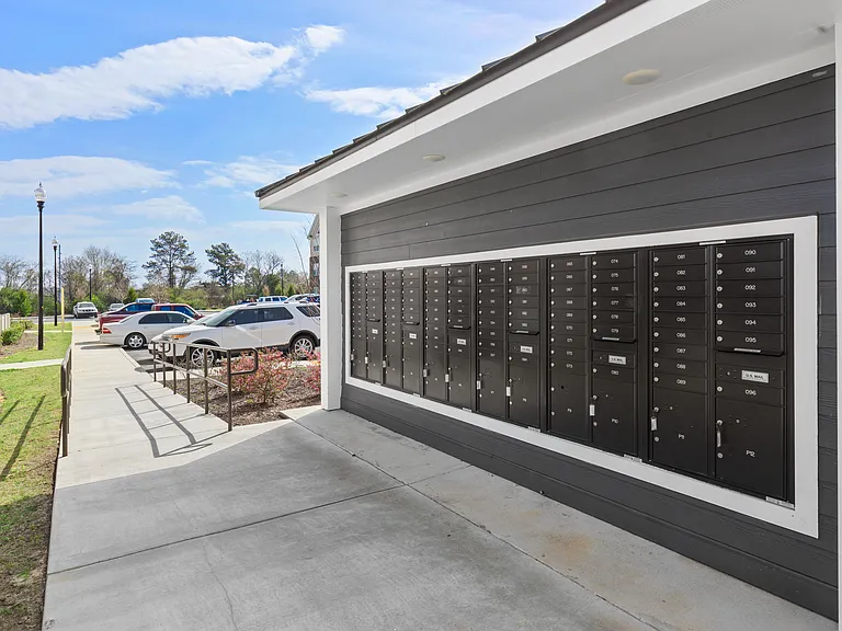 Gateway Pointe — Photo 9