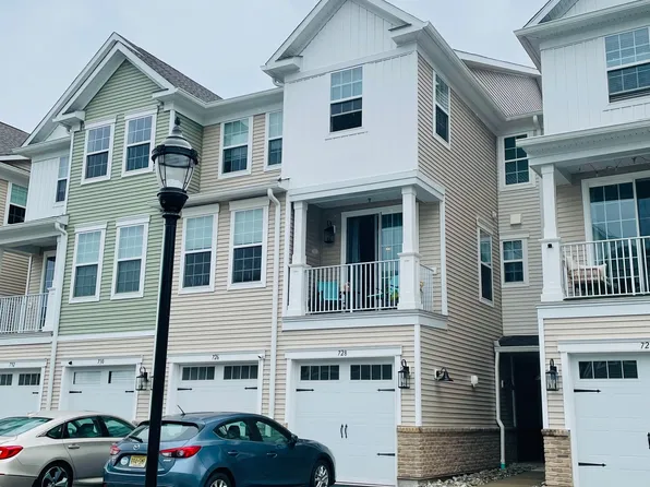 728 Station Rd, Dunellen, NJ 08812