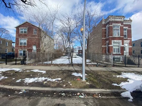 3324 W Walnut St, Chicago, IL 60624
