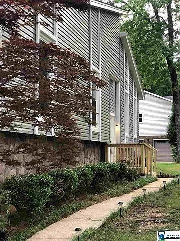 5855 Mockingbird Ln — Photo 3