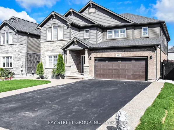 490 Silverwood Ave S, Welland, ON L3C 0C6
