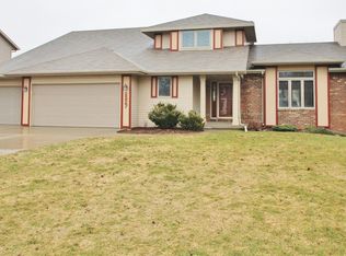 2227 Emerald Dr, Green Bay, WI 54311