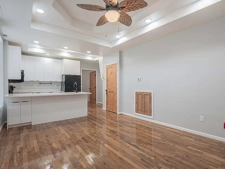 802 Central Ave #3 — Photo 8