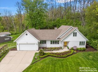 2925 Reeds Lake Blvd SE, East Grand Rapids, MI 49506