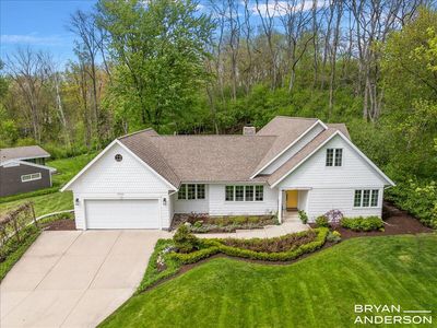 2925 Reeds Lake Blvd SE, East Grand Rapids, MI, 49506