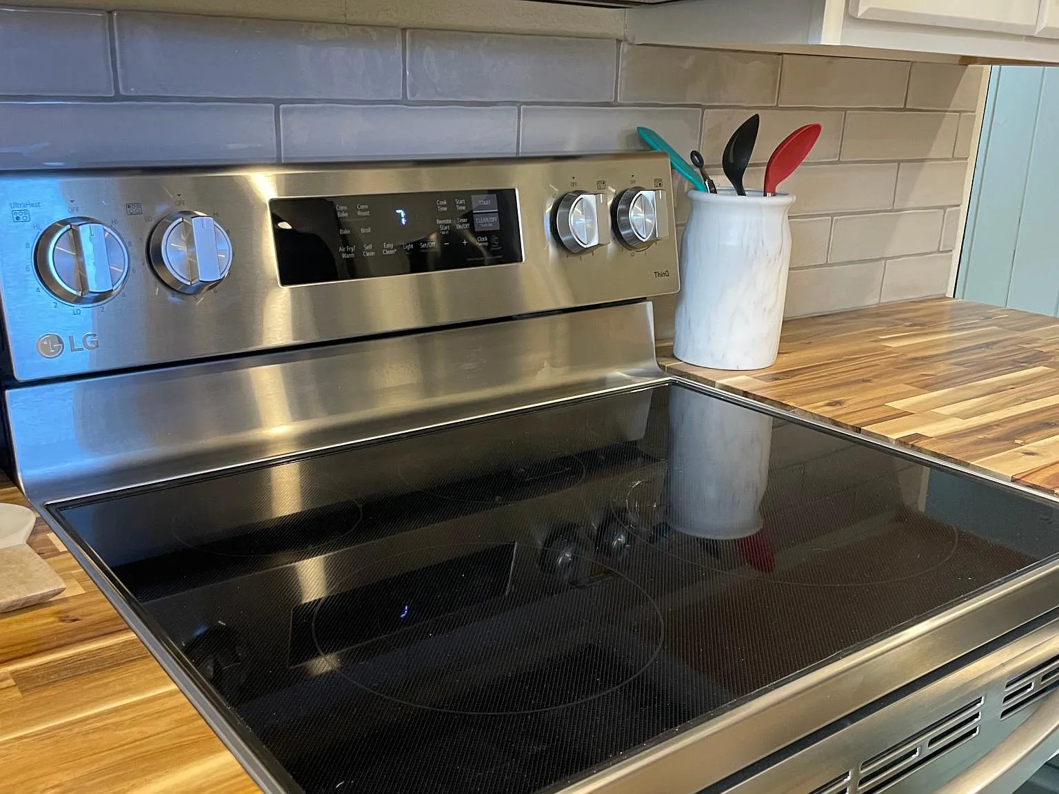2 bed, $1,650 — Photo 3