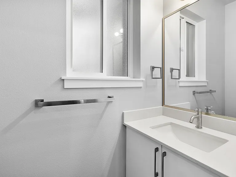 5724 Sterling Ave #106 — Photo 10