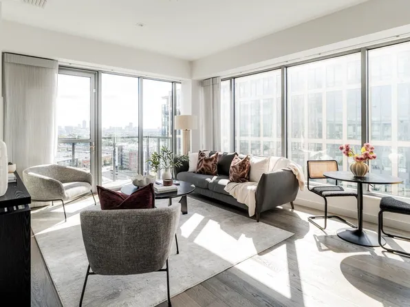 375 Canal St Unit Ph-215, Somerville, MA 02145