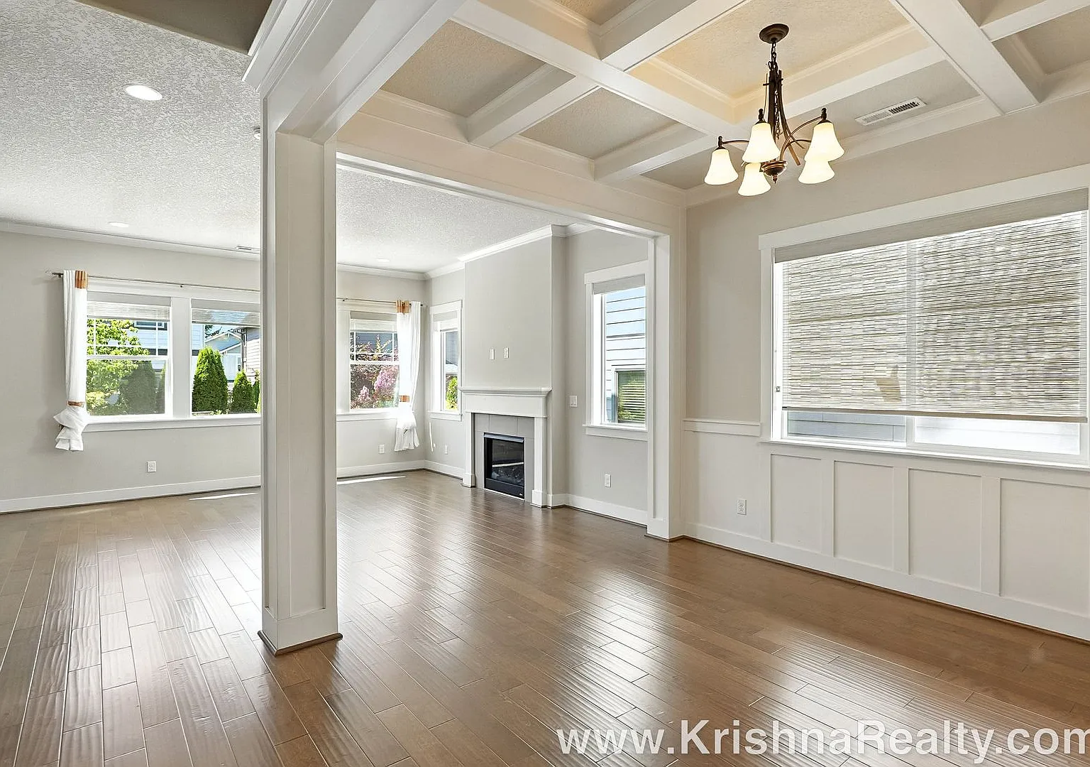 Beautiful 4 BD | 3BA | Home Office | Media Room | River Terrace Community! — Photo 4