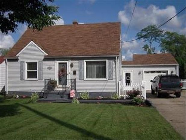 1st image of 964 Vienna Ave