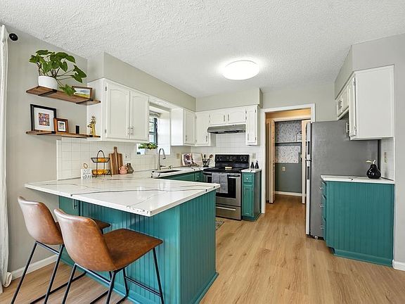 5th image of 10109 W 86th Ter