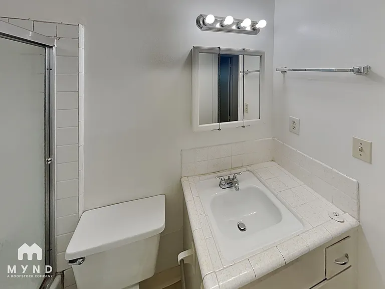 870 Burbank Dr #5 — Photo 13