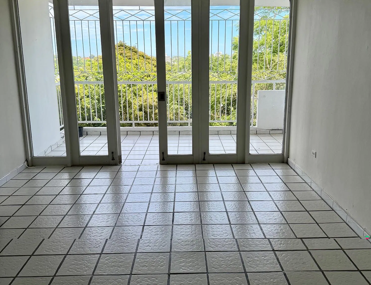 40 Calle 10 — Photo 2