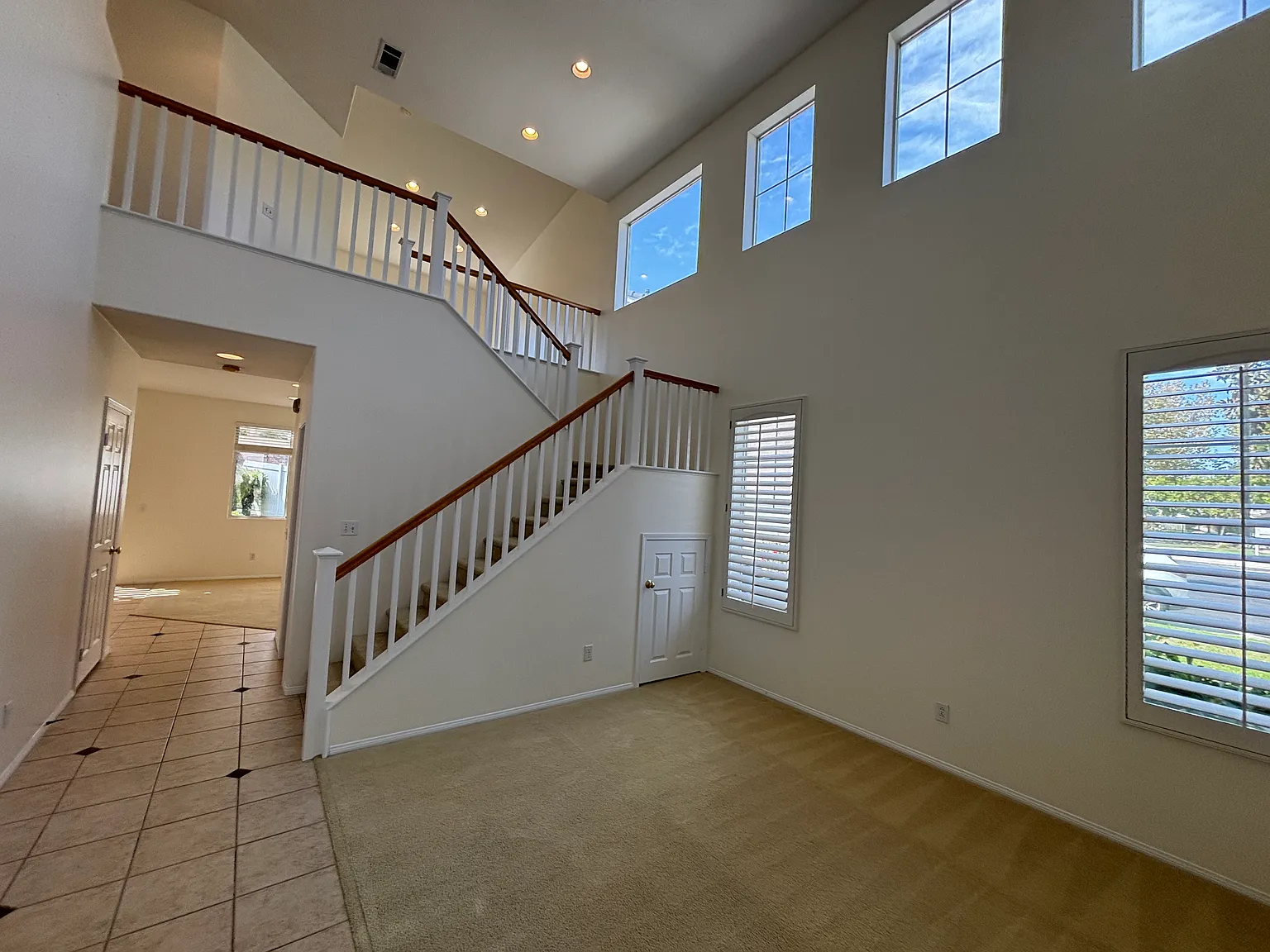 4025 Castaway Cove — Photo 2