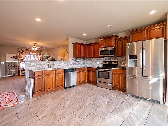 4th image of 2603 Whispering Woods Ct
