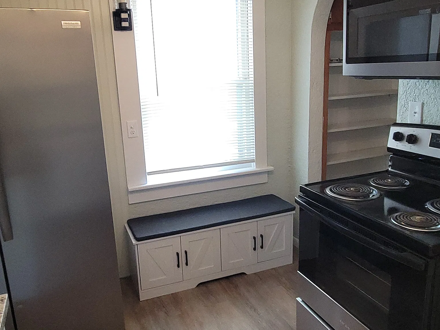 4 bed, 2.5 bath, 1600 sqft, $1,650 — Photo 4