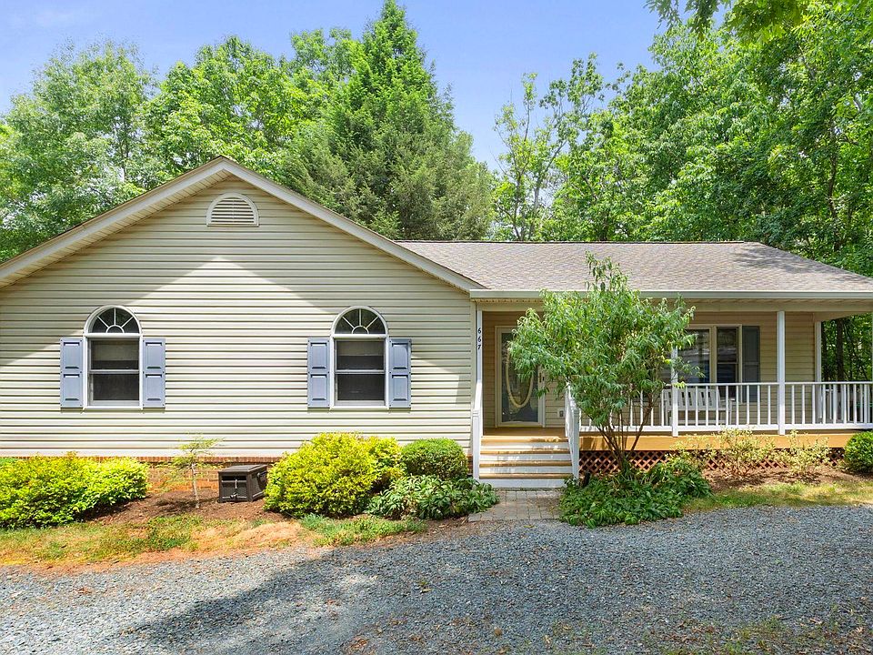 1st image of 667 Jefferson Dr