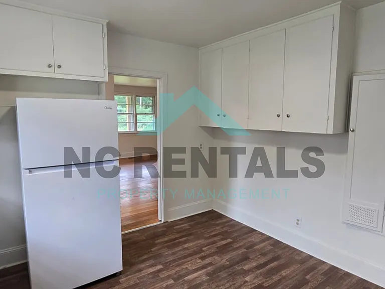 141 Marthas Ln — Photo 11
