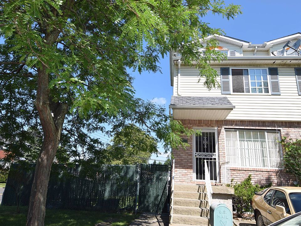1st image of 20 Pelican Cir