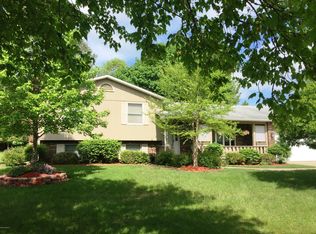 712 Novak Ln, Big Rapids, MI 49307