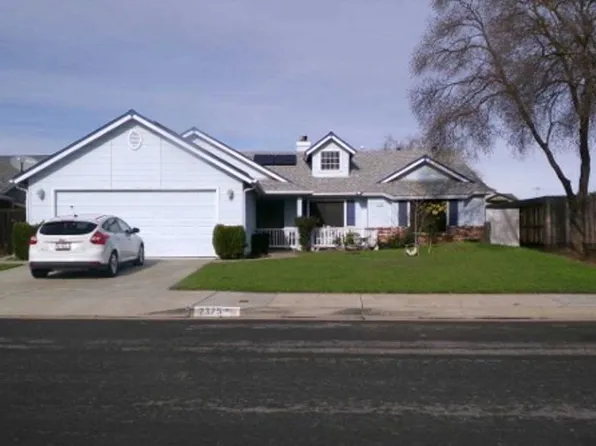 2375 Magill Ave, Clovis, CA 93611