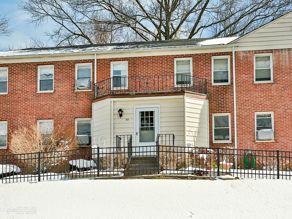 1st image of 35 Broadway APT 1B