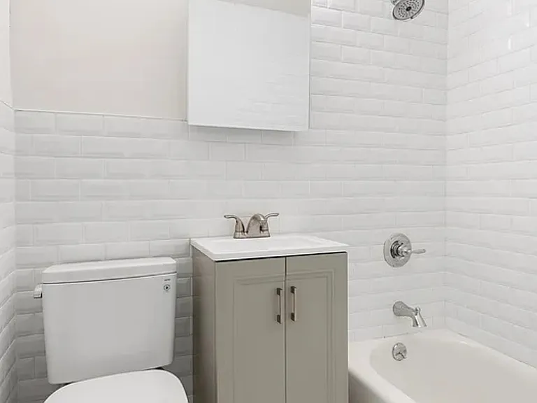 61 W 85th St #1B — Photo 5
