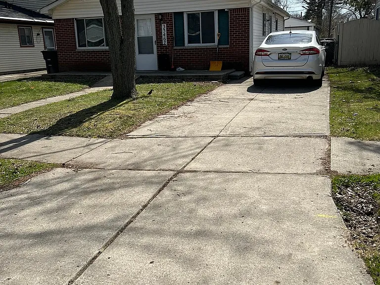 33467 Somerset St — Photo 5