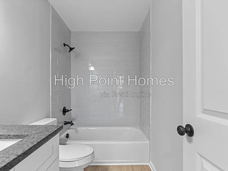 400 Gallery Ln #D4 — Photo 18