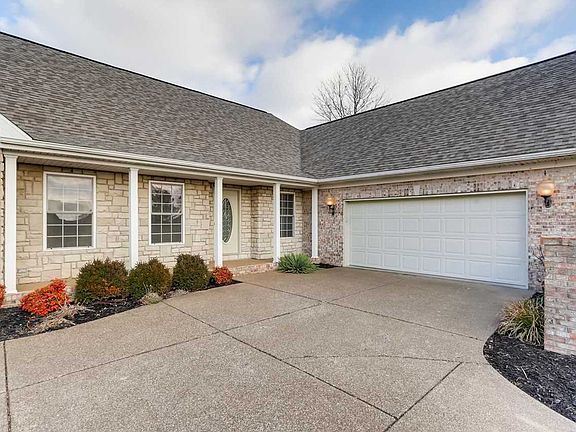 3rd image of 2001 Long Cove Cir