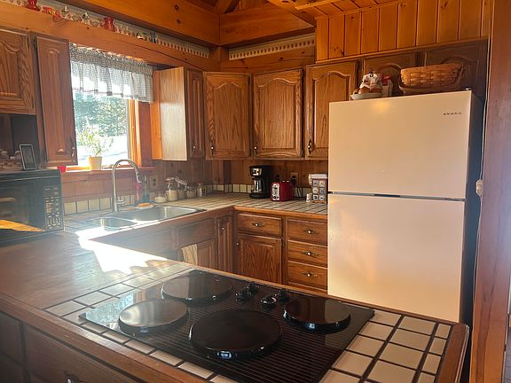 4th image of 117 Martin Road