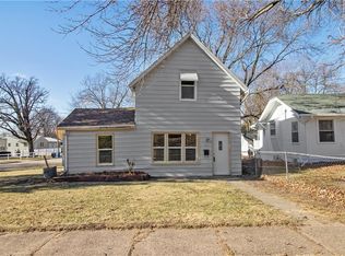 3802 15th St, Des Moines, IA 50313