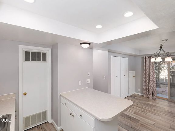5th image of 2588 W Greyhackle Ln