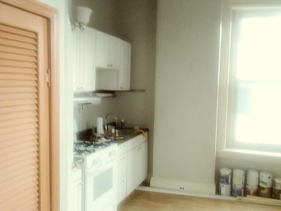2nd image of 342 Fairmount Ave #2R