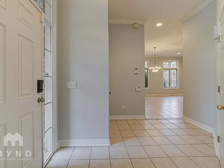 3253 Kickapoo Ave — Photo 6