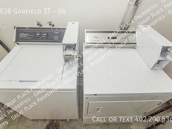 4th image of 1938 Garfield St APT 4