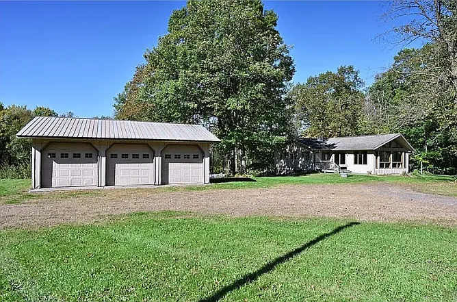 N9161 Shady Ln