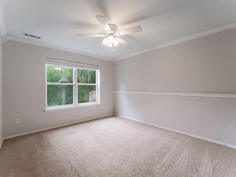 32 Latshaw Dr — Photo 24