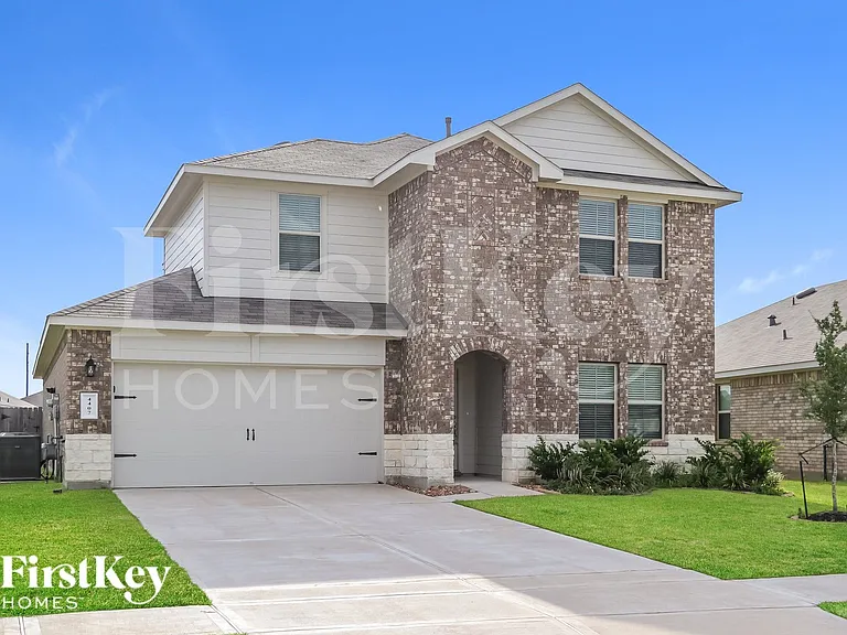 4407 Follina Trl — Photo 2