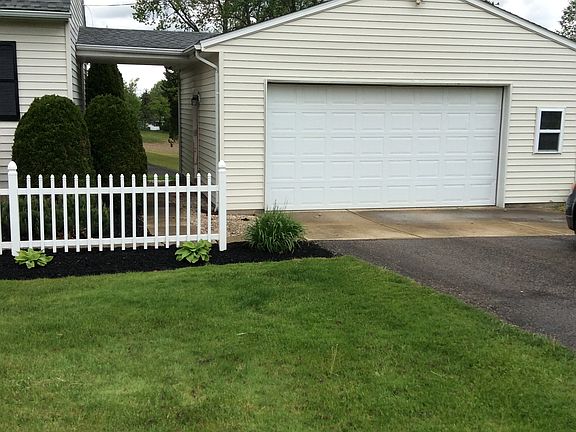 3rd image of 2671 Crestview Dr