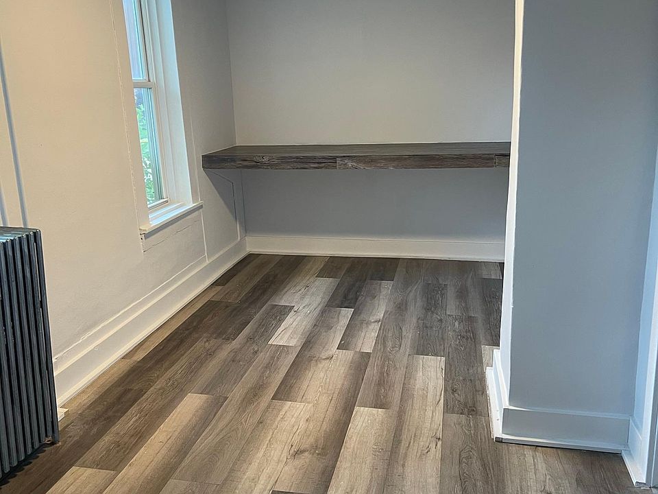 1326 Fulton Ave Grand Haven MI Zillow