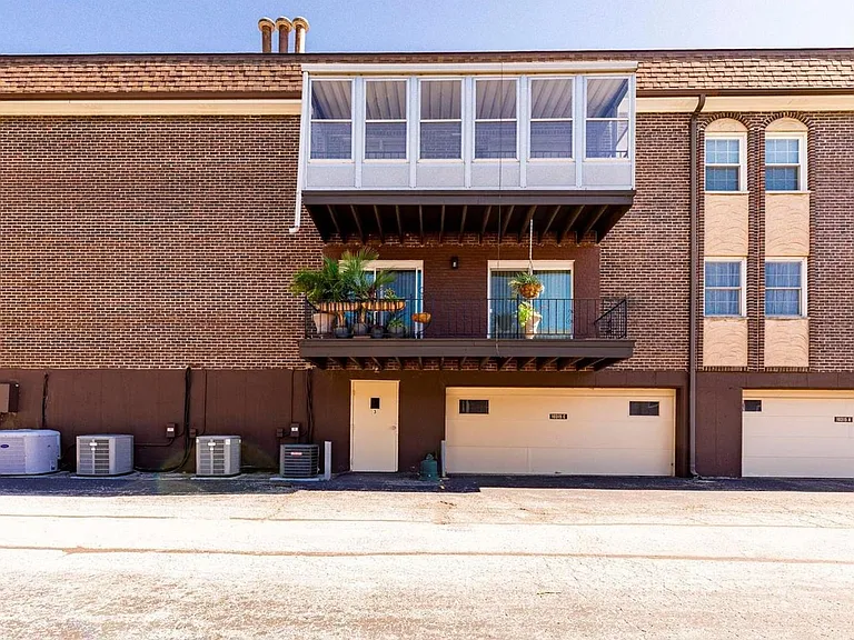 10315 Corbeil Dr #C — Photo 25