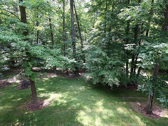 4th image of 697 Valleywood Heights Dr
