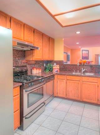 4th image of 1590 Shanghai Cir