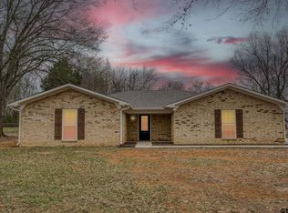 113 Montgomery St, Elkhart, TX 75839