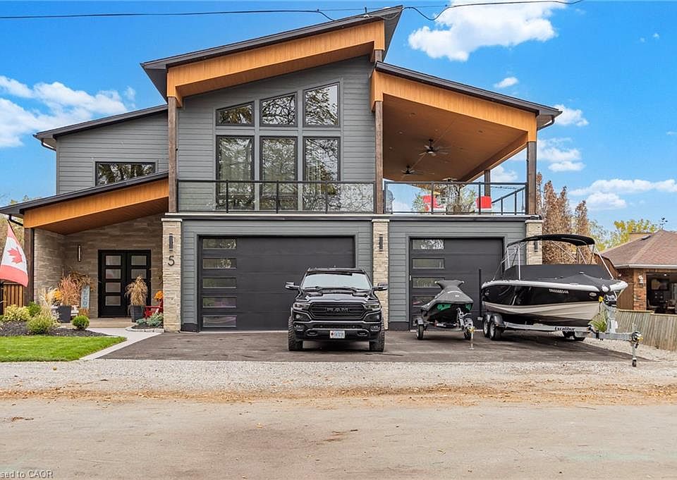 1st image of 5 Archibald Dr