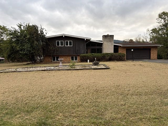 1st image of 208 Witt Rd