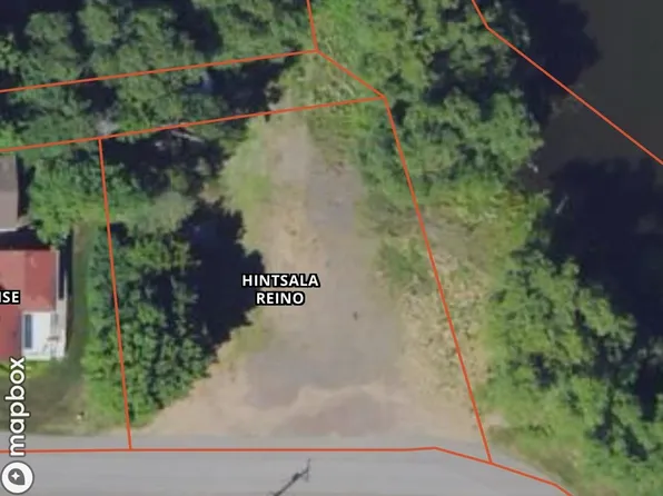 208 Hazel St, Ishpeming, MI 49849