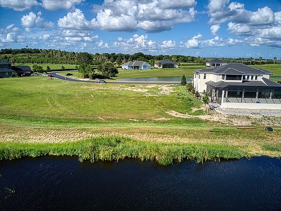 5th image of 735 Waterfern Trail Dr